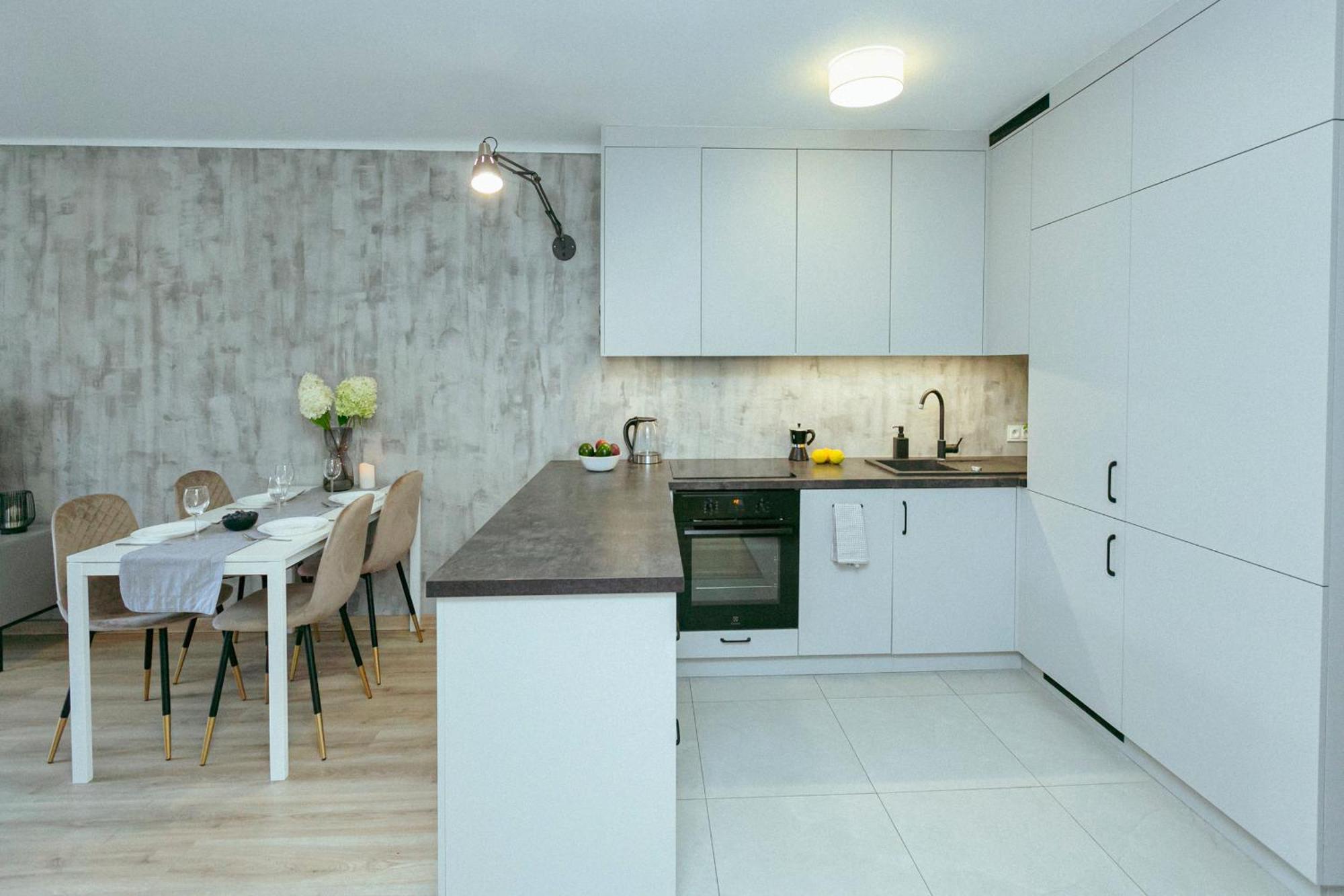 Chlodna 11 - 6 Os Apartament - Better Rental Warszawa Zewnętrze zdjęcie